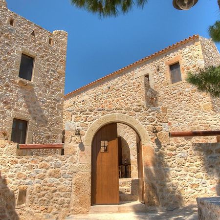 Korona Boutique Hotel Итило Екстериор снимка