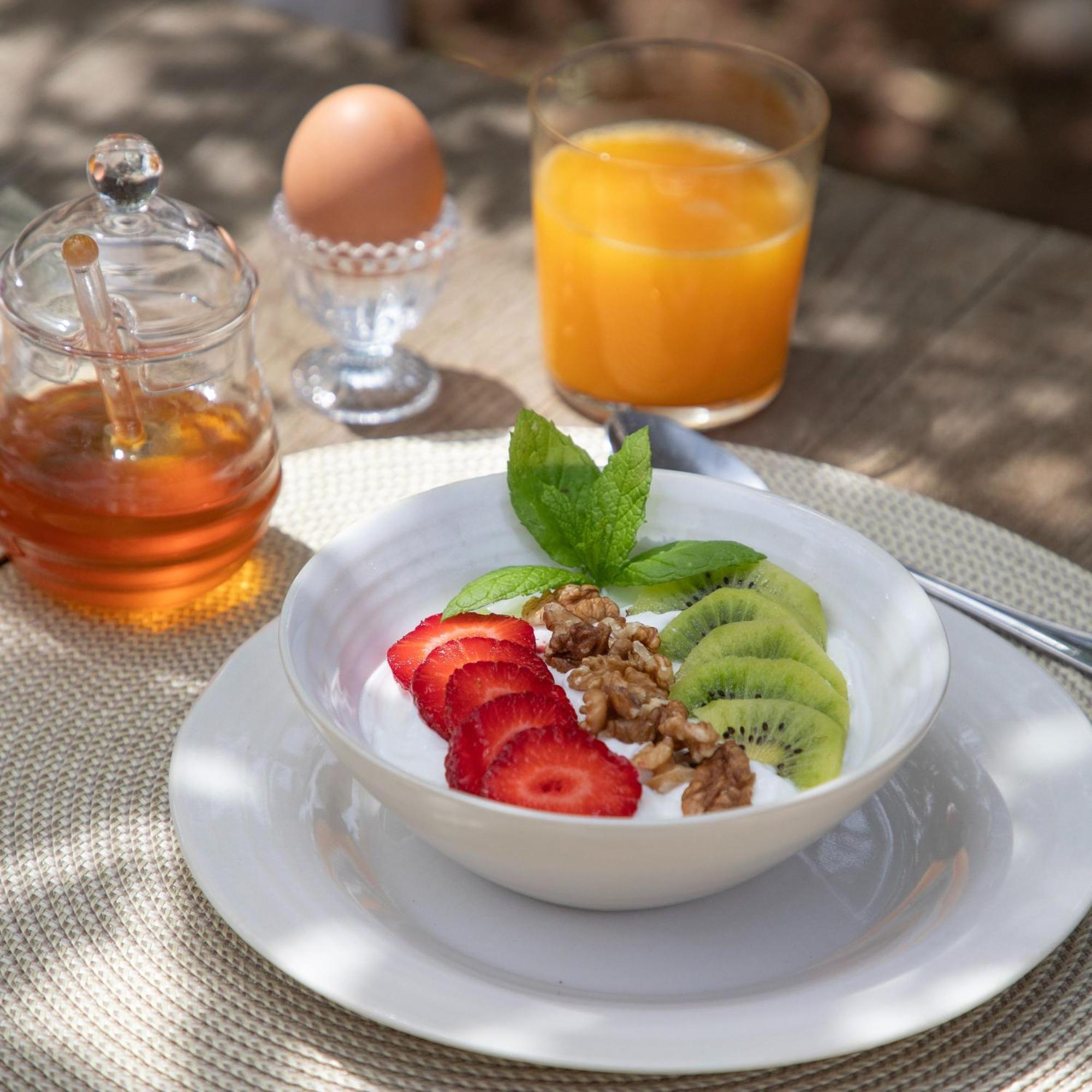 Korona Boutique Hotel Итило Екстериор снимка