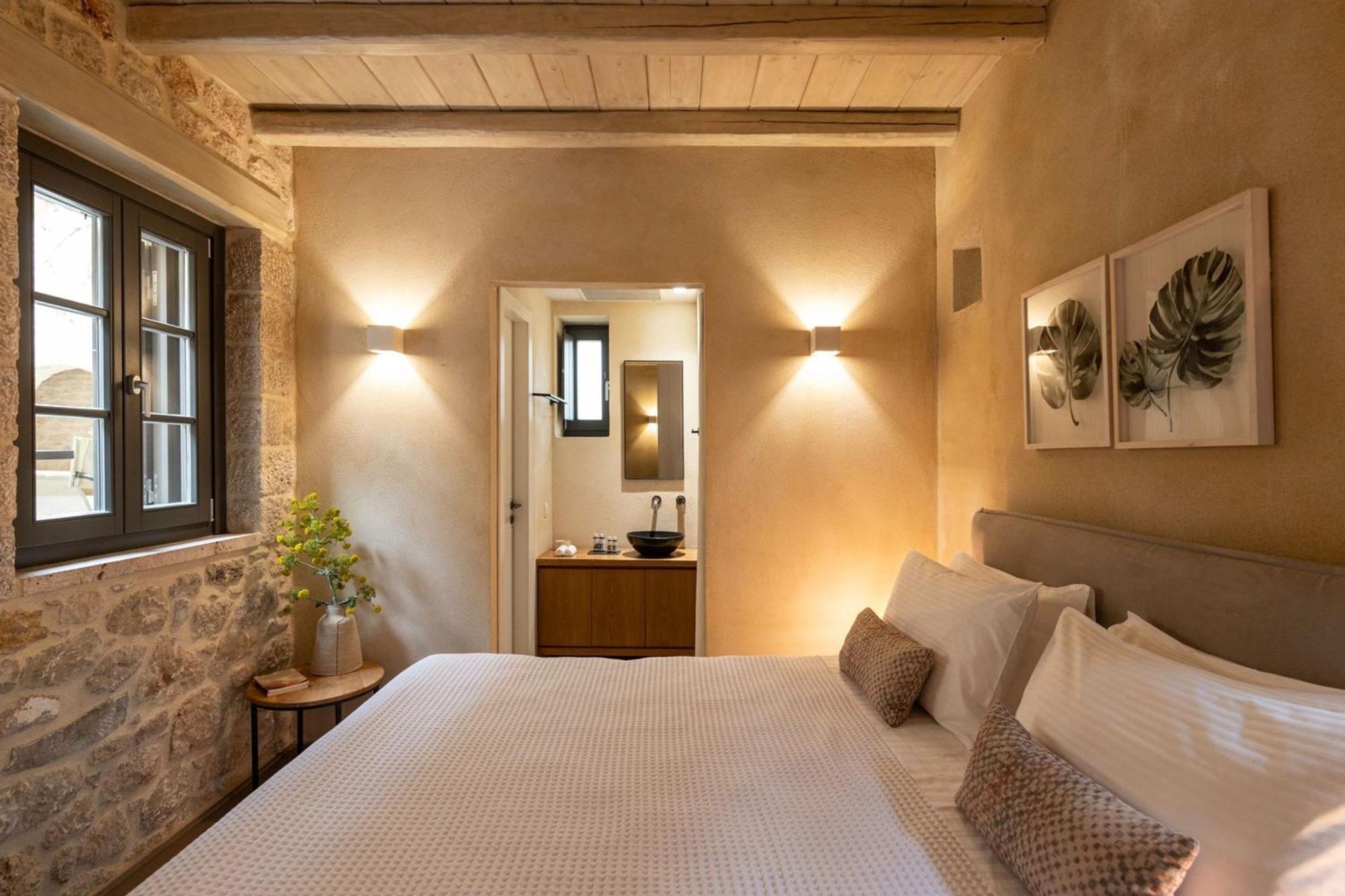 Korona Boutique Hotel Итило Екстериор снимка