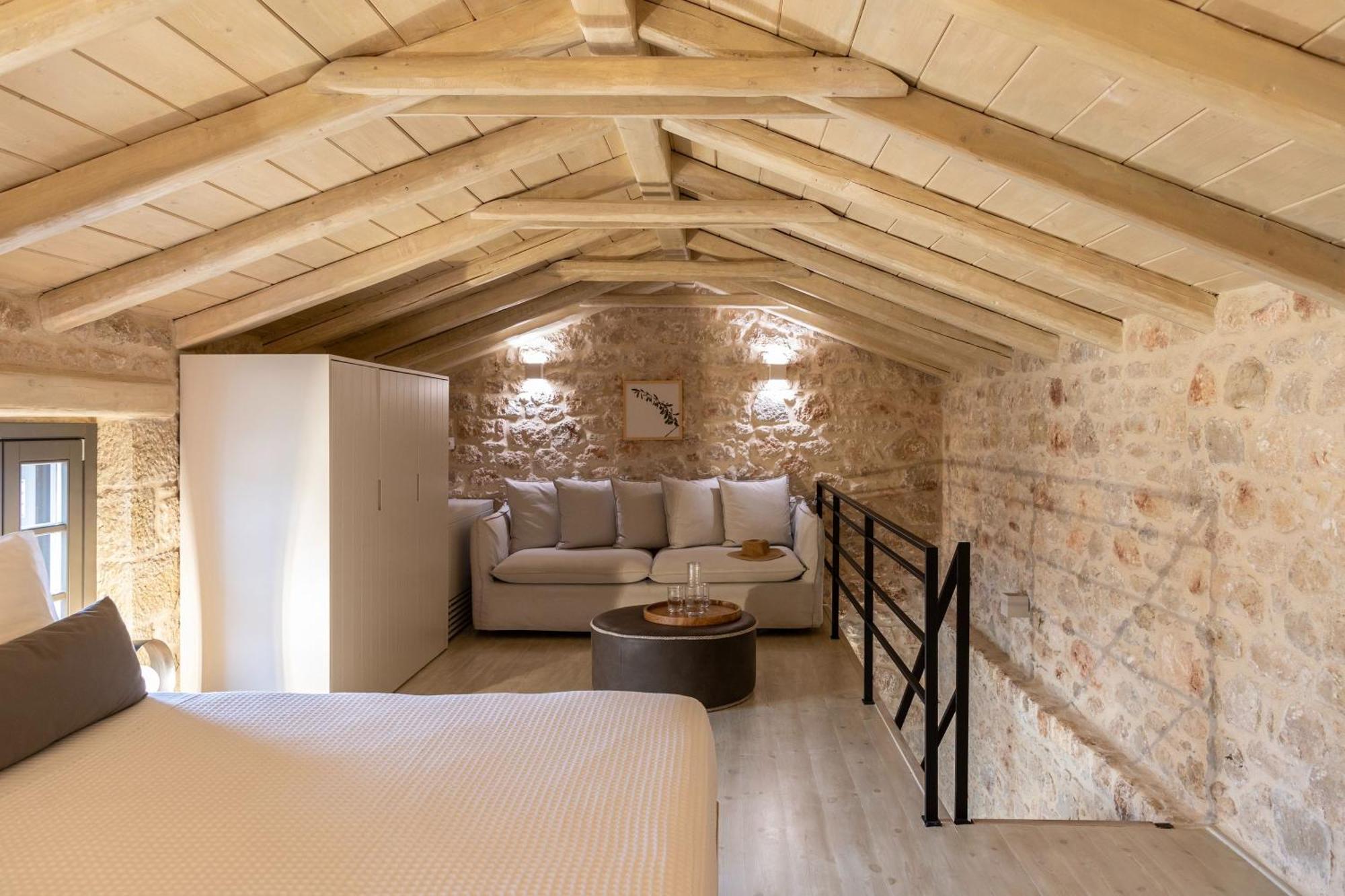 Korona Boutique Hotel Итило Екстериор снимка