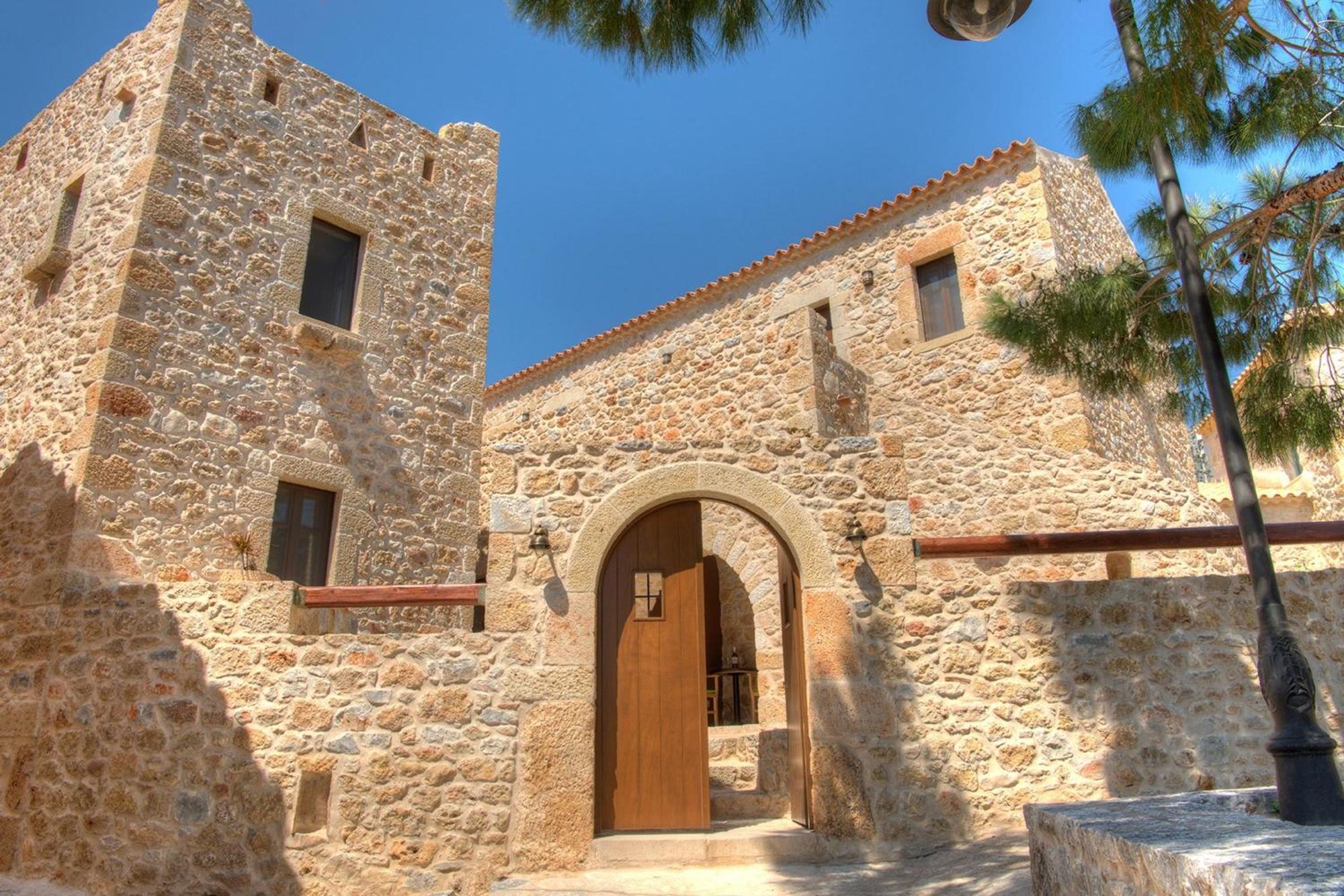 Korona Boutique Hotel Итило Екстериор снимка