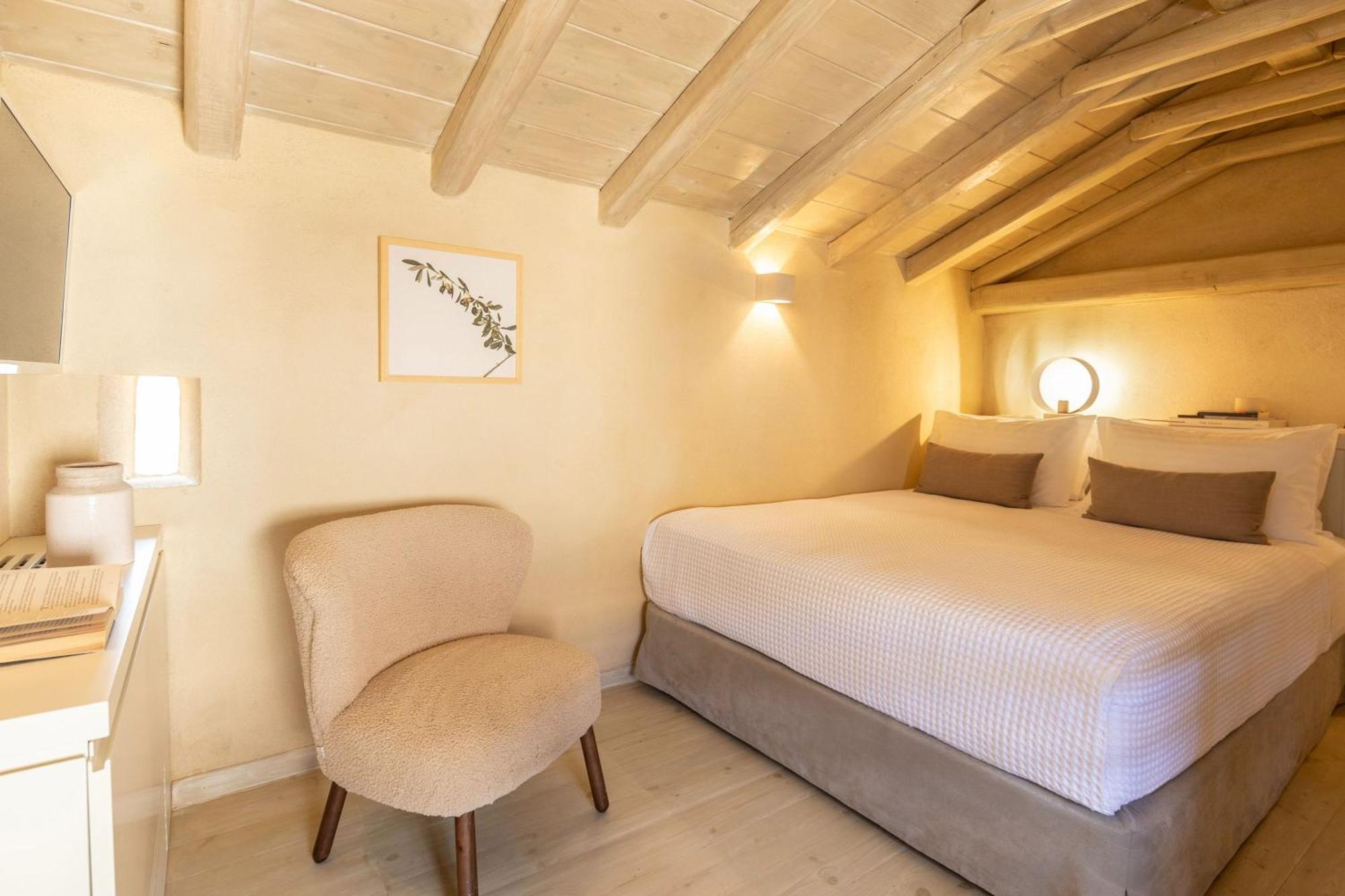 Korona Boutique Hotel Итило Екстериор снимка